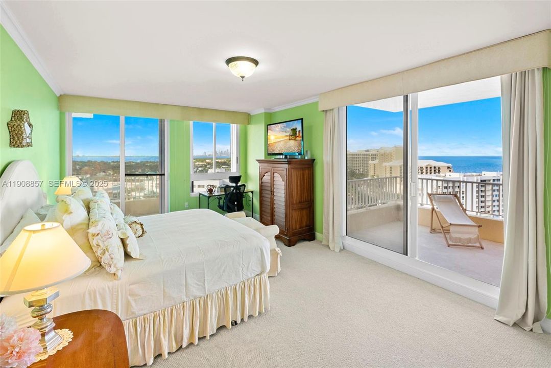 出租: $22,000 (4 贝兹, 4 浴室, 2780 平方英尺)