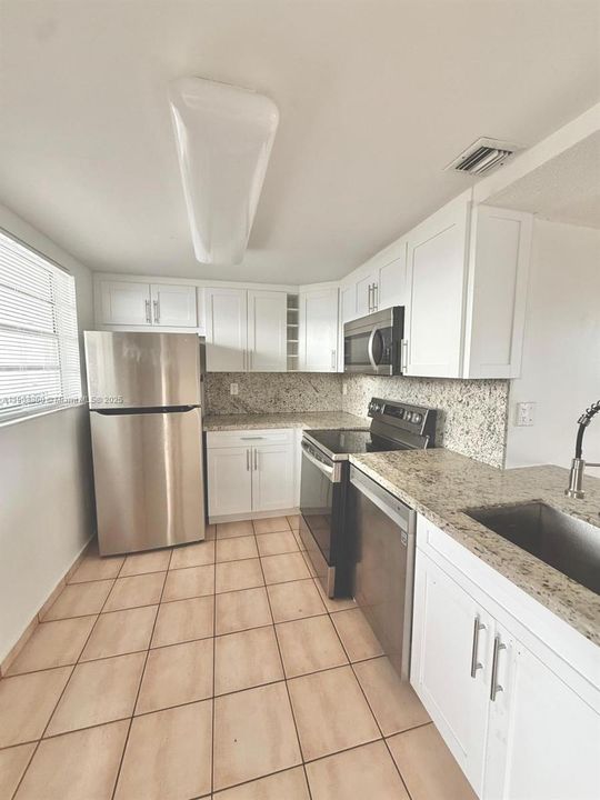 Recently Rented: $2,300 (3 beds, 2 baths, 1282 Square Feet)