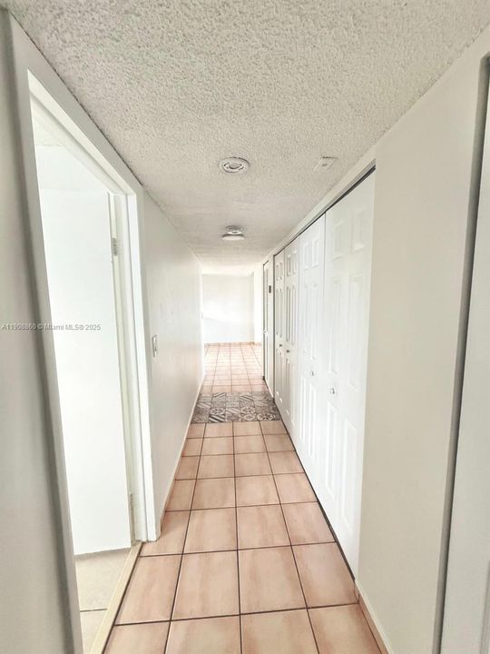 Recently Rented: $2,300 (3 beds, 2 baths, 1282 Square Feet)