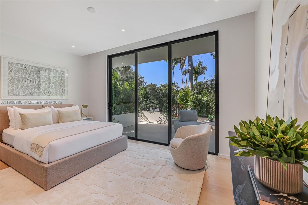 For Sale: $8,495,000 (6 beds, 6 baths, 6281 Square Feet)