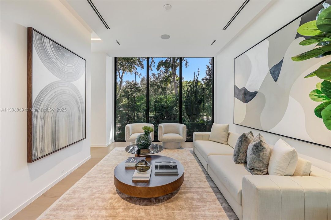 For Sale: $8,495,000 (6 beds, 6 baths, 6281 Square Feet)