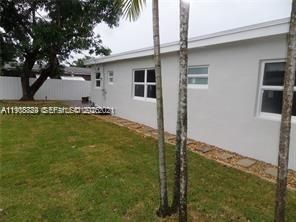 For Rent: $3,500 (3 beds, 2 baths, 1250 Square Feet)