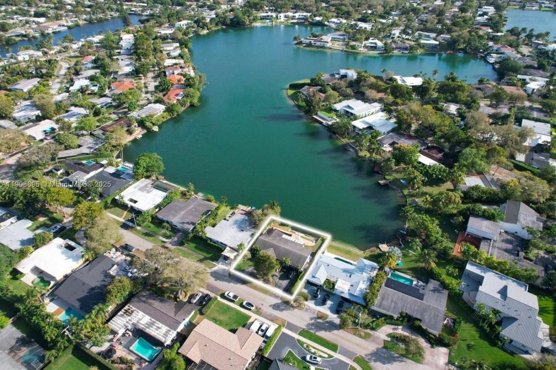 For Sale: $1,980,000 (3 beds, 2 baths, 0 Square Feet)