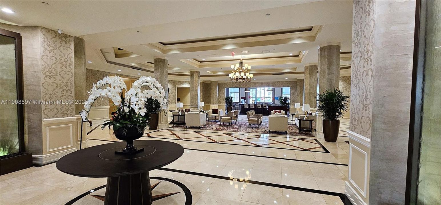 合同活跃: $4,190 (2 贝兹, 2 浴室, 1389 平方英尺)