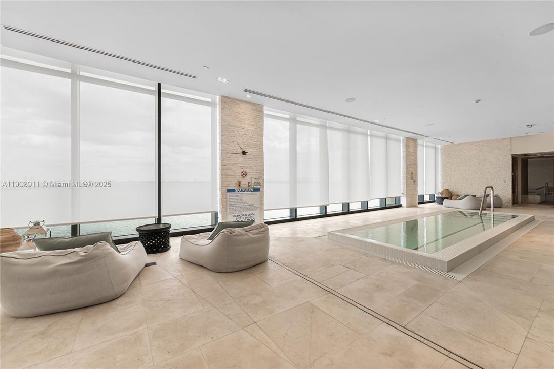 待售: $1,188,500 (2 贝兹, 2 浴室, 1088 平方英尺)