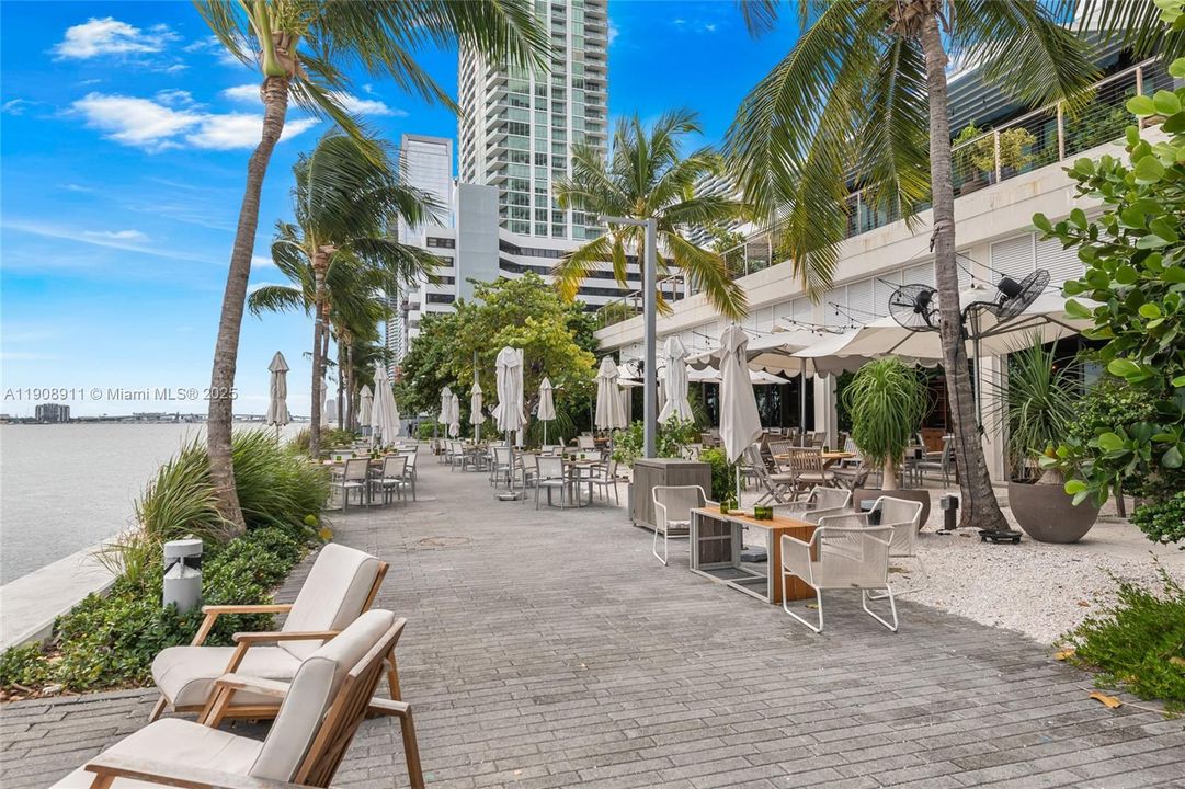 待售: $1,188,500 (2 贝兹, 2 浴室, 1088 平方英尺)