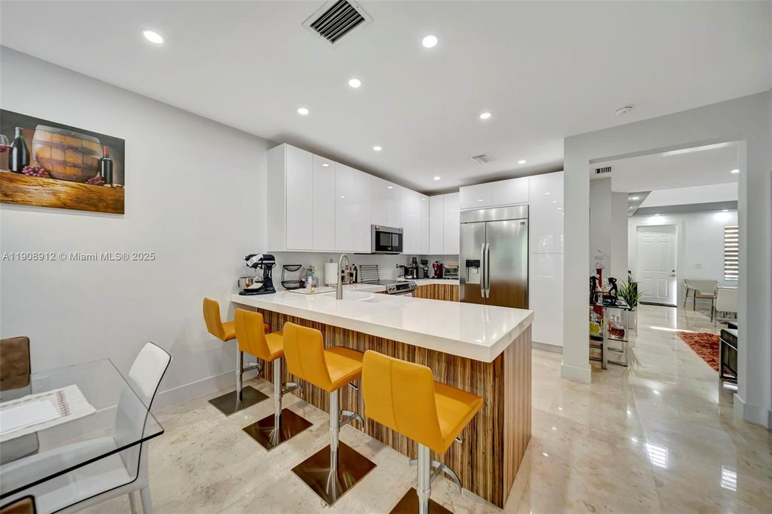 For Sale: $749,000 (3 beds, 3 baths, 2008 Square Feet)