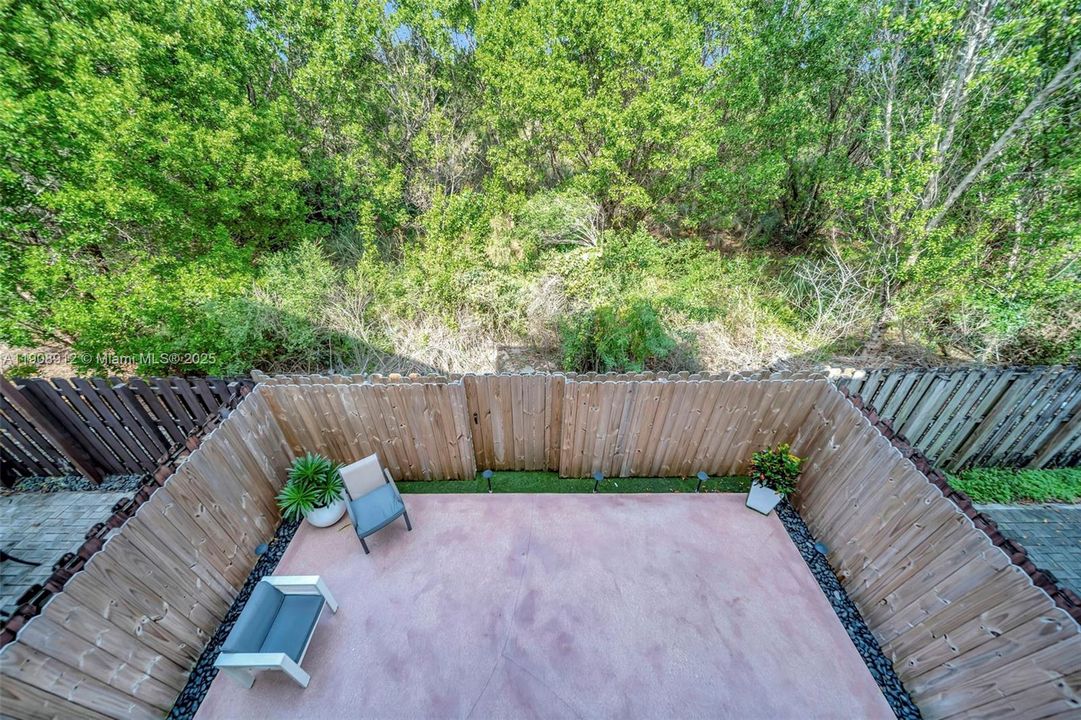 For Sale: $749,000 (3 beds, 3 baths, 2008 Square Feet)