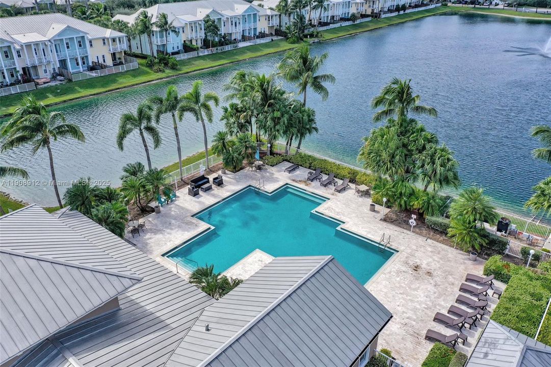 For Sale: $749,000 (3 beds, 3 baths, 2008 Square Feet)