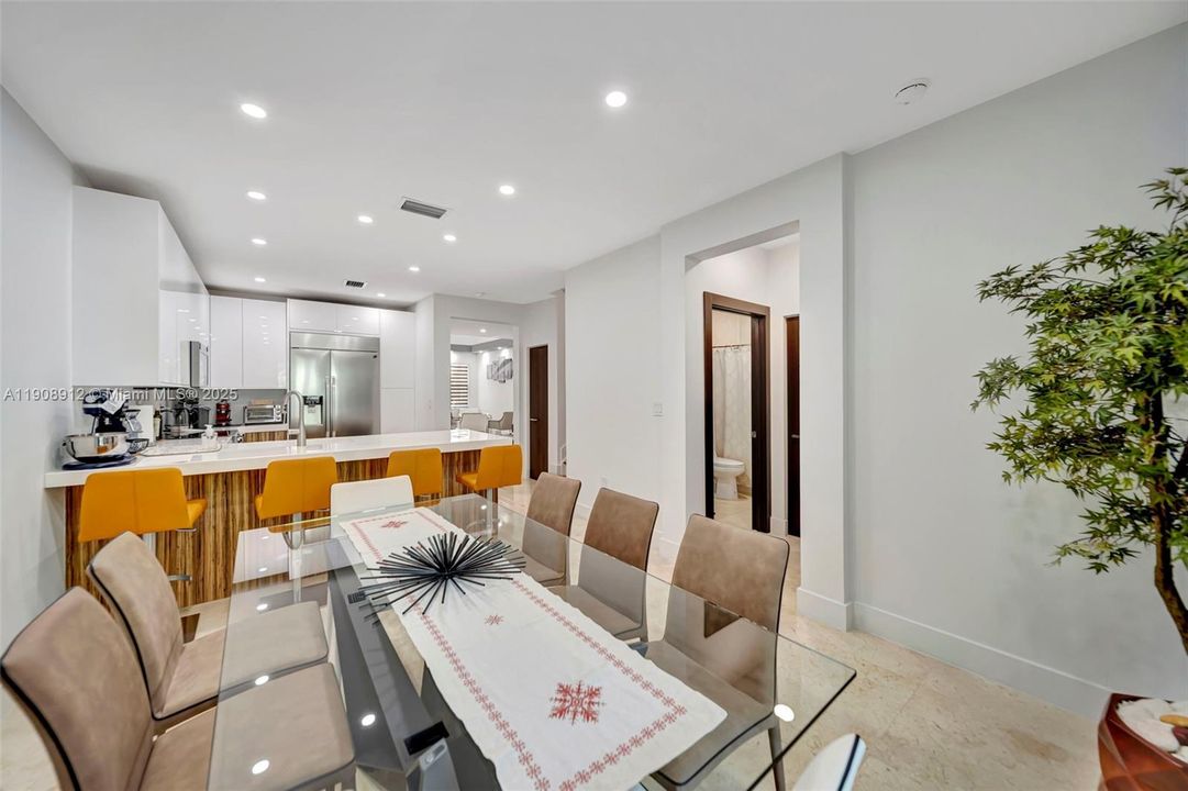 For Sale: $749,000 (3 beds, 3 baths, 2008 Square Feet)