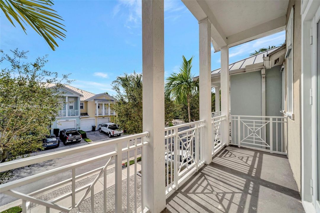 For Sale: $749,000 (3 beds, 3 baths, 2008 Square Feet)