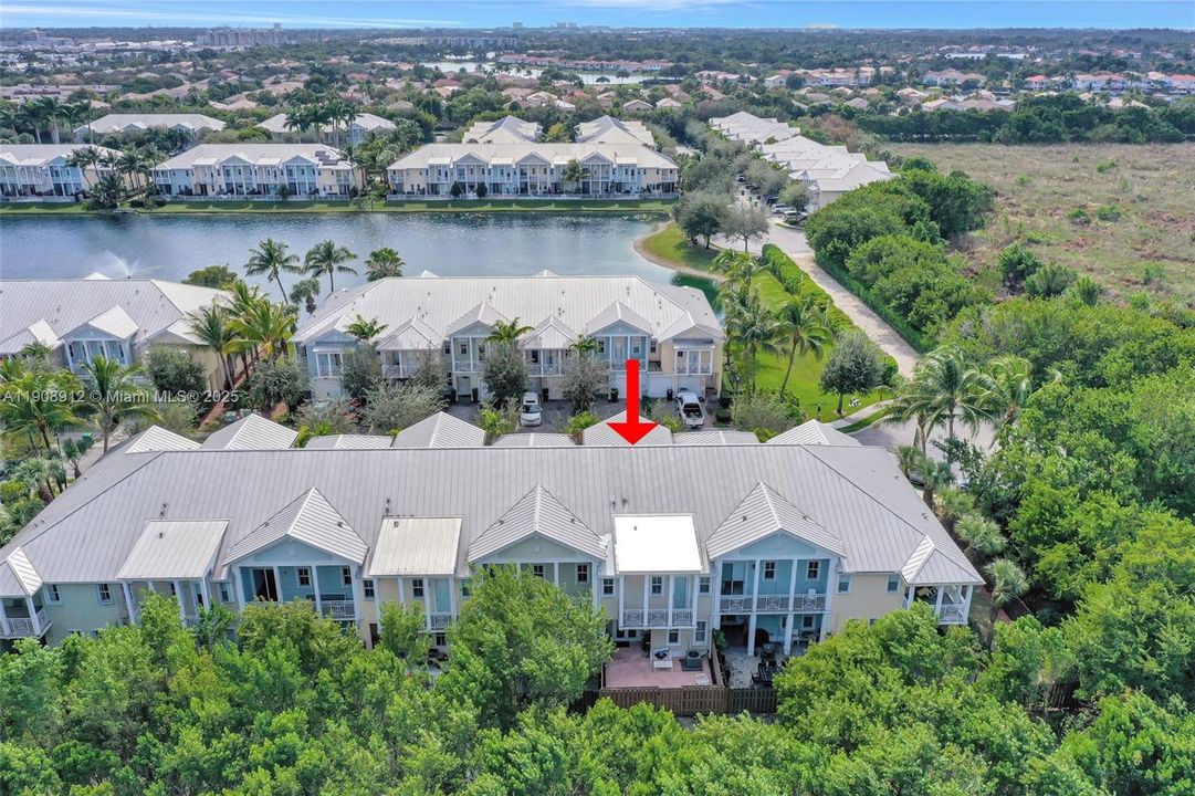 For Sale: $749,000 (3 beds, 3 baths, 2008 Square Feet)