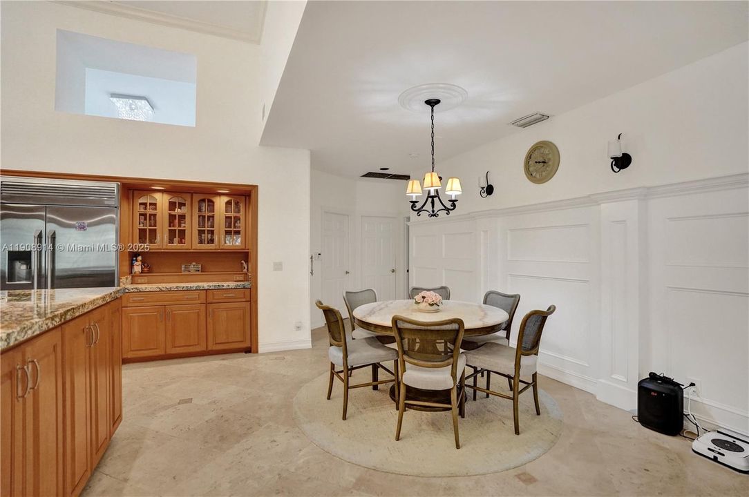 For Rent: $8,500 (4 beds, 4 baths, 3502 Square Feet)