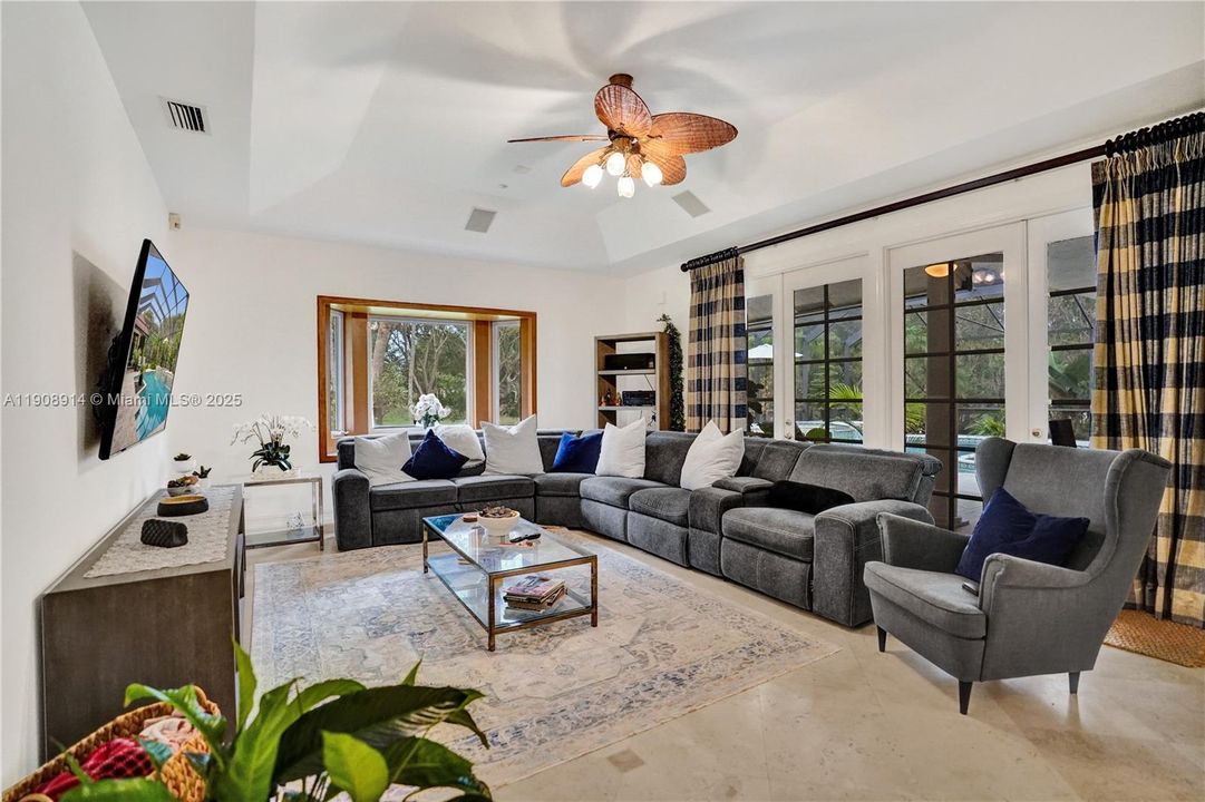 For Rent: $8,500 (4 beds, 4 baths, 3502 Square Feet)