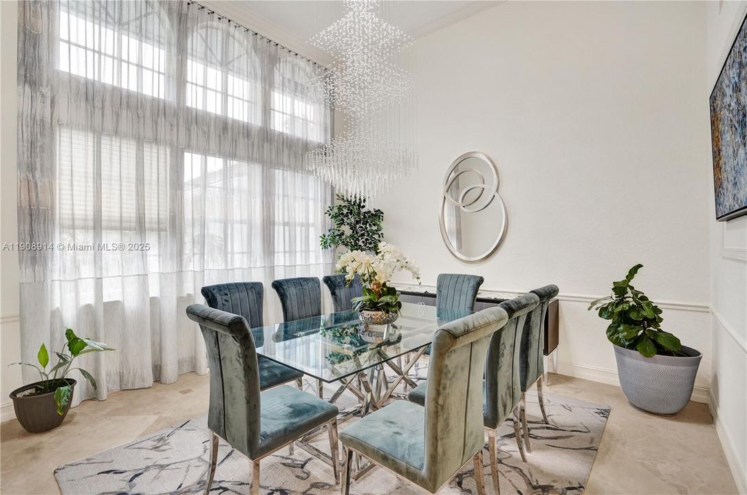 For Rent: $8,500 (4 beds, 4 baths, 3502 Square Feet)