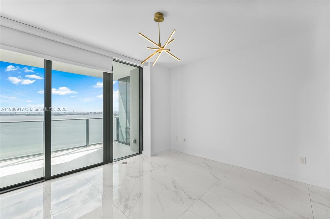 Недавно арендовано: $6,250 (2 спален, 2 ванн, 1088 Квадратных фут)