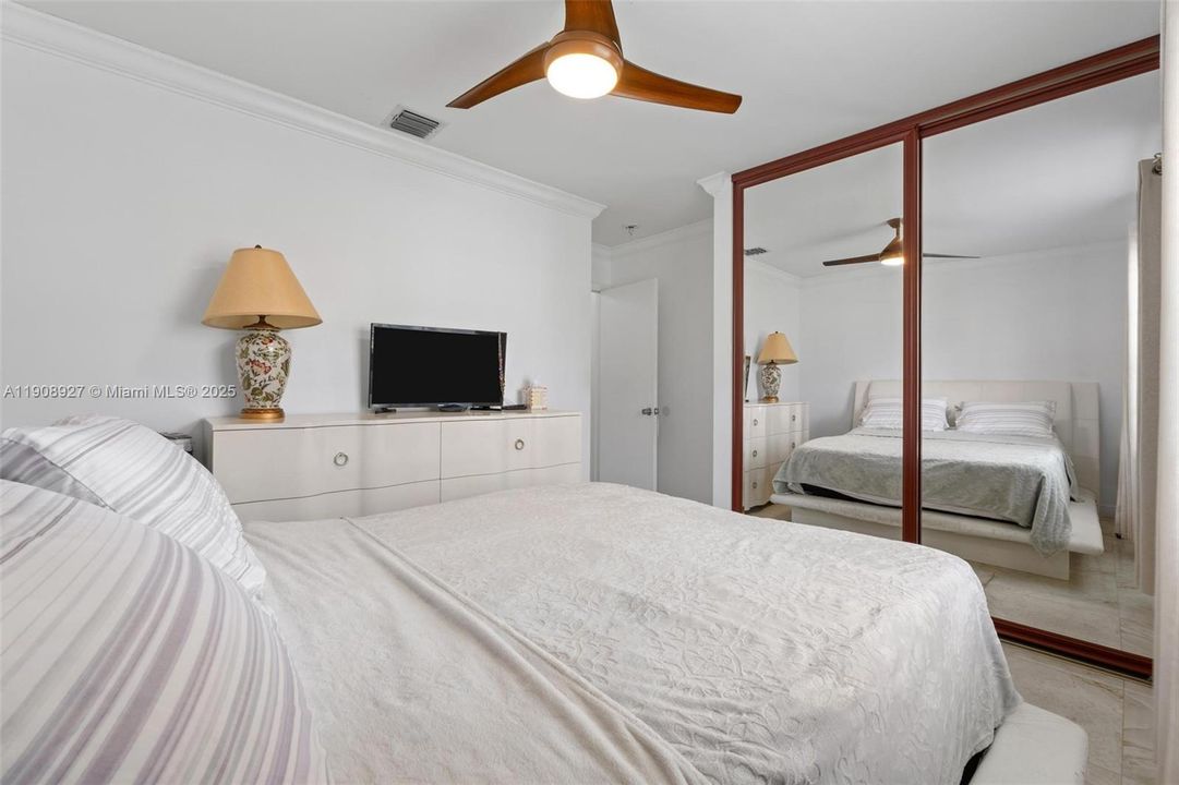 En Venta: $610,000 (3 camas, 2 baños, 1590 Pies cuadrados)