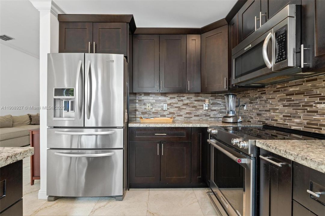 En Venta: $610,000 (3 camas, 2 baños, 1590 Pies cuadrados)