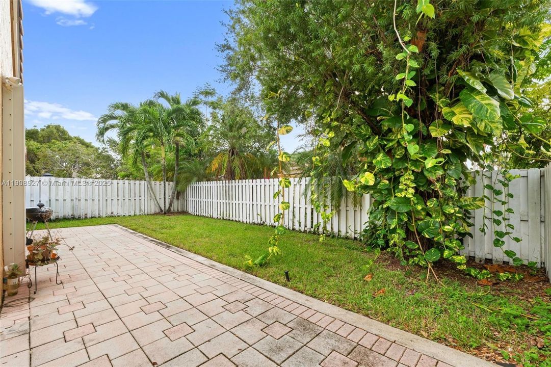 En Venta: $610,000 (3 camas, 2 baños, 1590 Pies cuadrados)