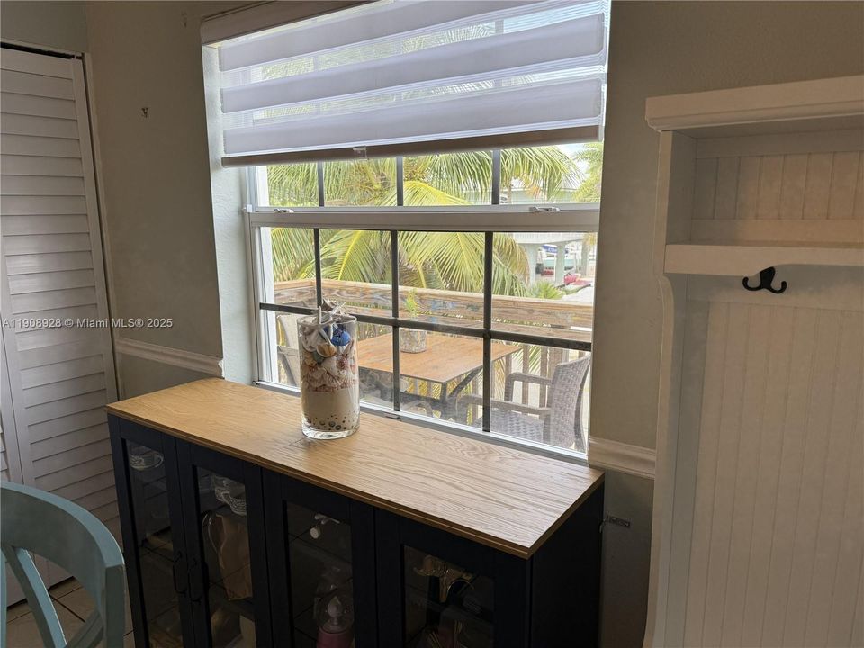 En Venta: $769,000 (3 camas, 2 baños, 1176 Pies cuadrados)