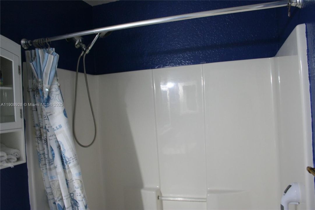 En Venta: $769,000 (3 camas, 2 baños, 1176 Pies cuadrados)