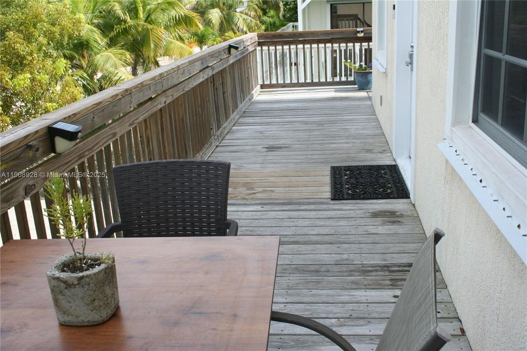 En Venta: $769,000 (3 camas, 2 baños, 1176 Pies cuadrados)