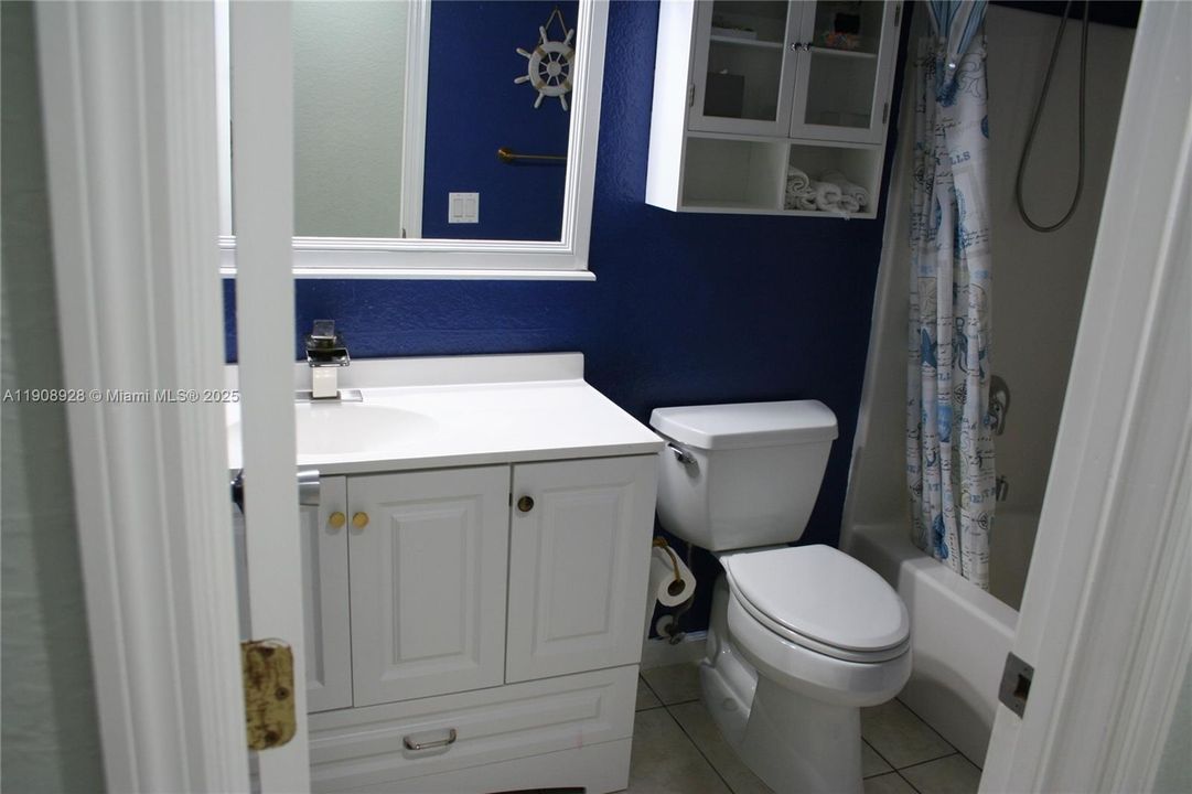 En Venta: $769,000 (3 camas, 2 baños, 1176 Pies cuadrados)