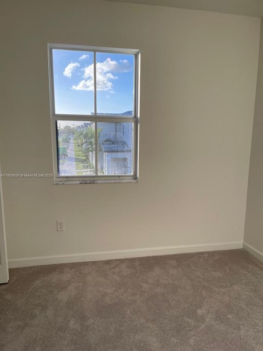 For Sale: $450,000 (3 beds, 2 baths, 1545 Square Feet)