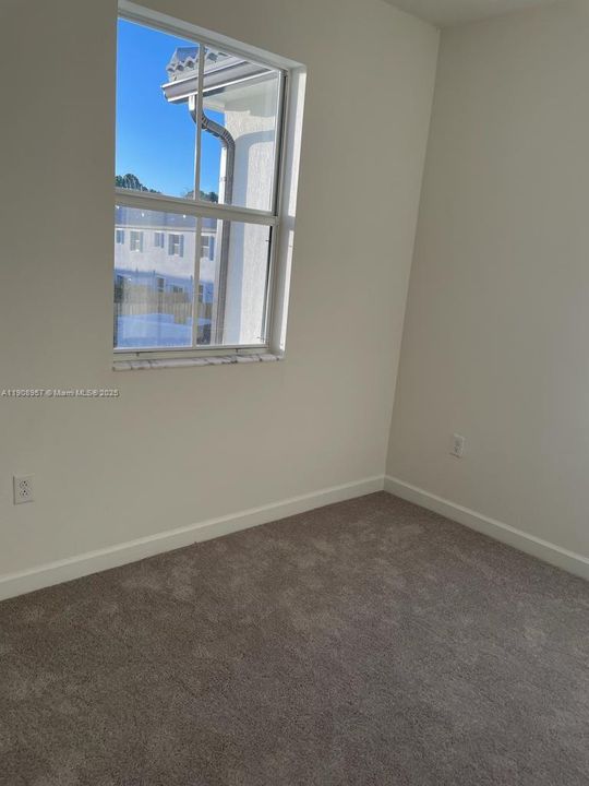 For Sale: $450,000 (3 beds, 2 baths, 1483 Square Feet)