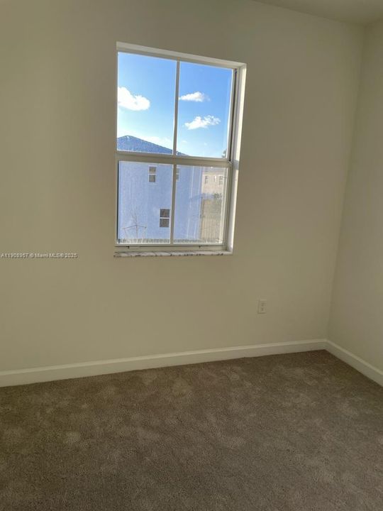 For Sale: $450,000 (3 beds, 2 baths, 1483 Square Feet)