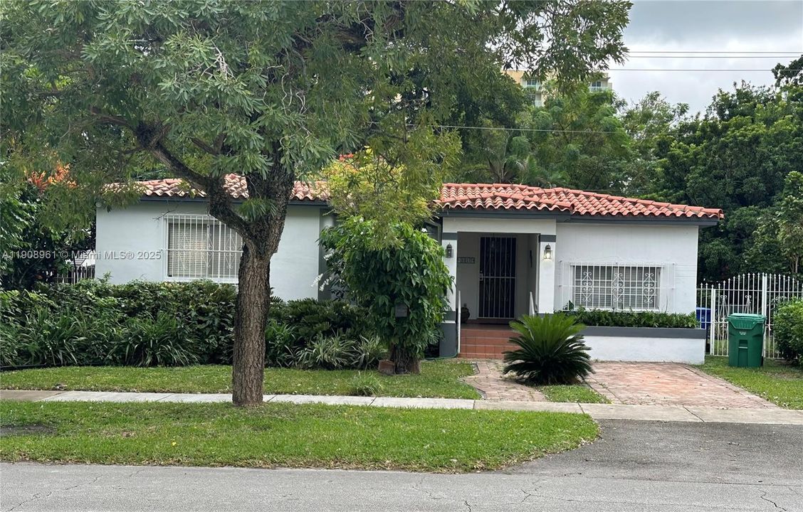 Activo con contrato: $849,000 (3 camas, 2 baños, 1522 Pies cuadrados)