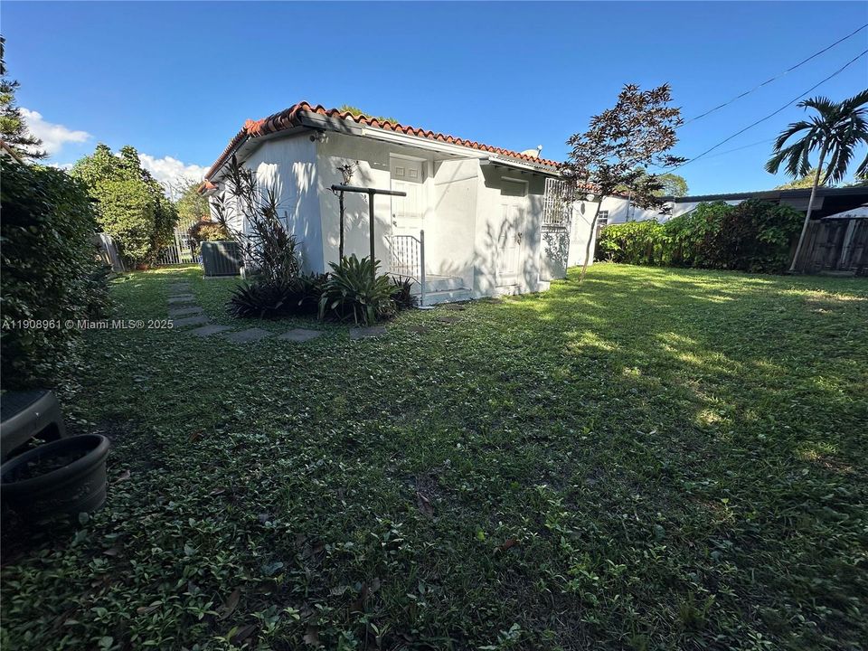 Activo con contrato: $849,000 (3 camas, 2 baños, 1522 Pies cuadrados)