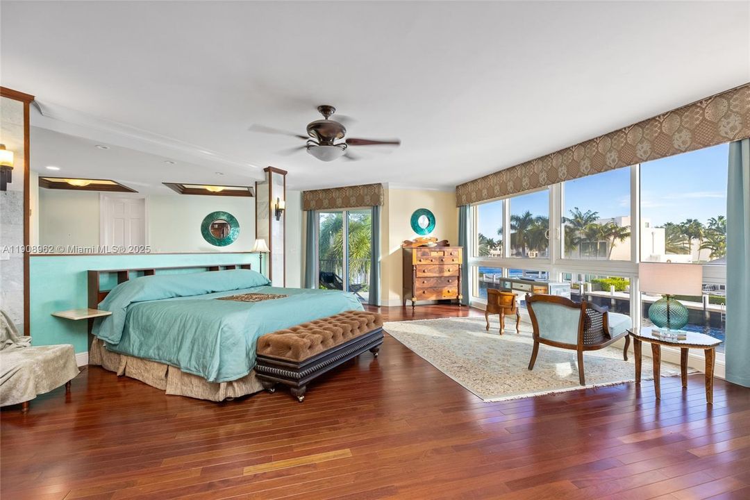 For Rent: $30,000 (4 beds, 5 baths, 5784 Square Feet)