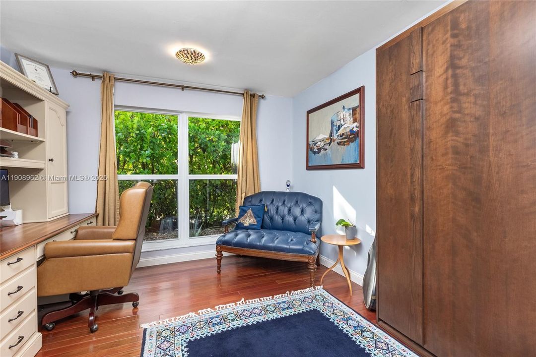 Office/ Guest Bedroom 3 with Murphy Bed