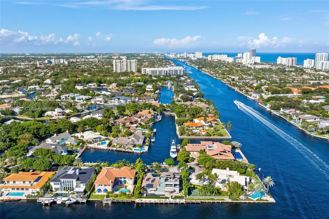 Second Home off Intercostal Waterway