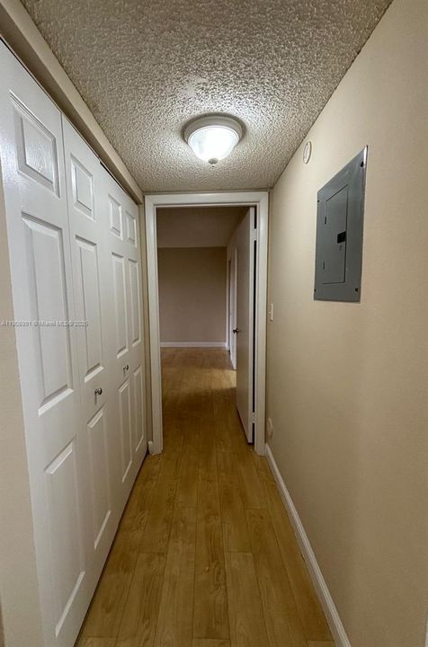 For Rent: $1,700 (2 beds, 2 baths, 984 Square Feet)