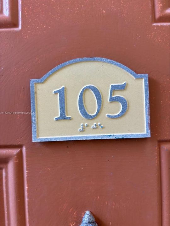 For Rent: $1,700 (2 beds, 2 baths, 984 Square Feet)