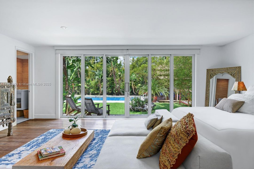 For Sale: $11,700,000 (5 beds, 5 baths, 3814 Square Feet)