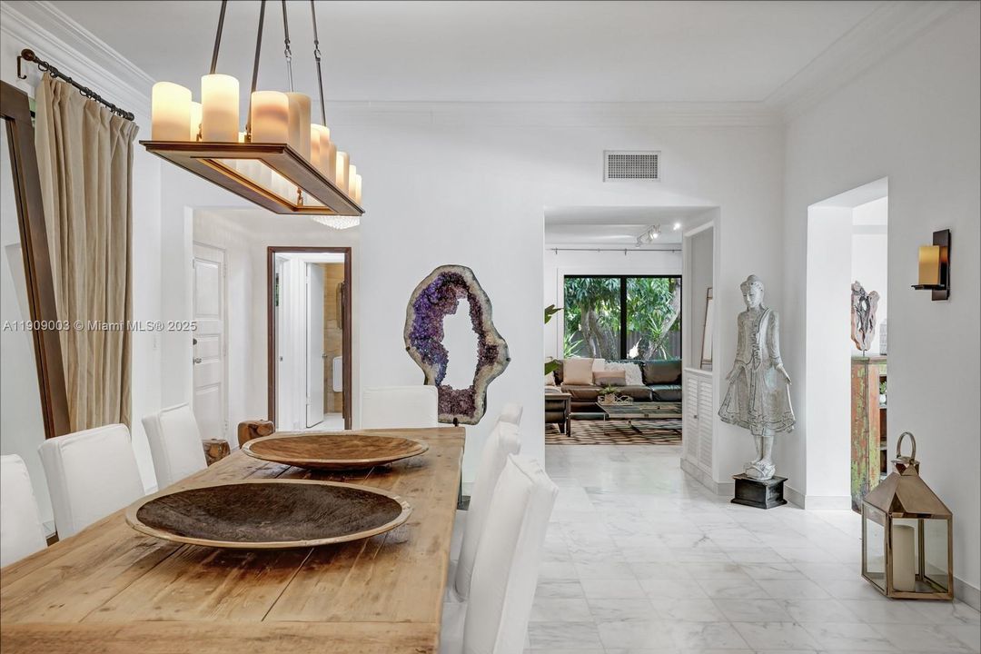 For Sale: $11,700,000 (5 beds, 5 baths, 3814 Square Feet)