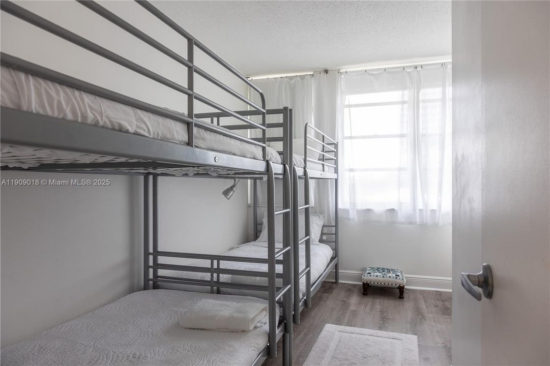 En Venta: $470,000 (3 camas, 2 baños, 1176 Pies cuadrados)