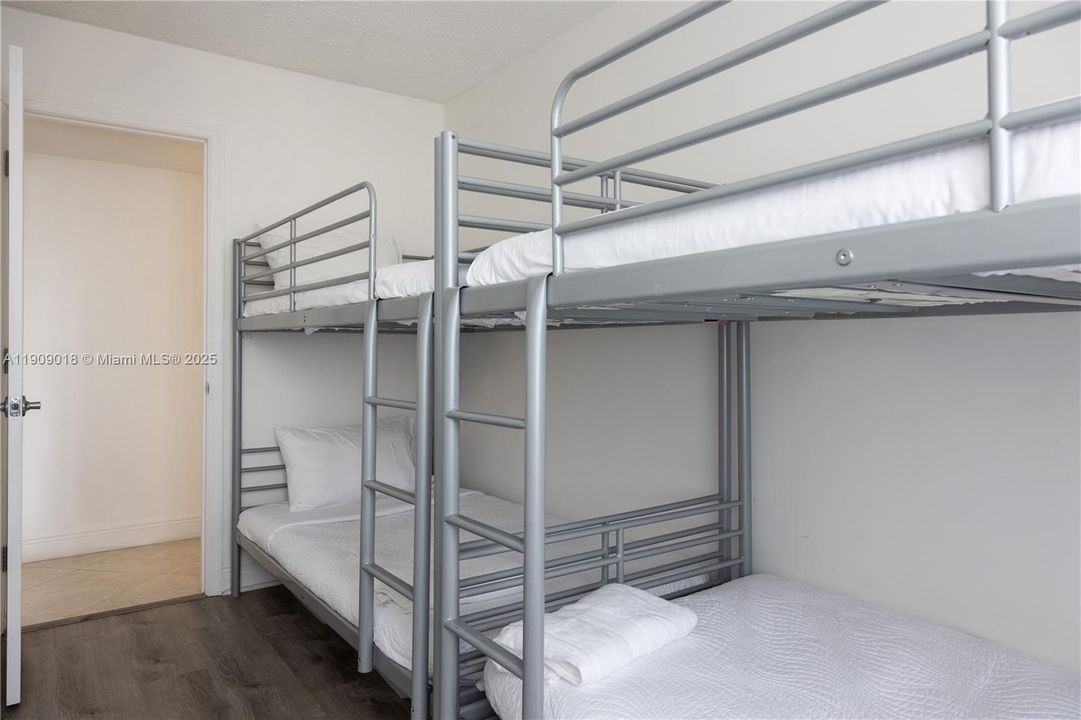 En Venta: $470,000 (3 camas, 2 baños, 1176 Pies cuadrados)