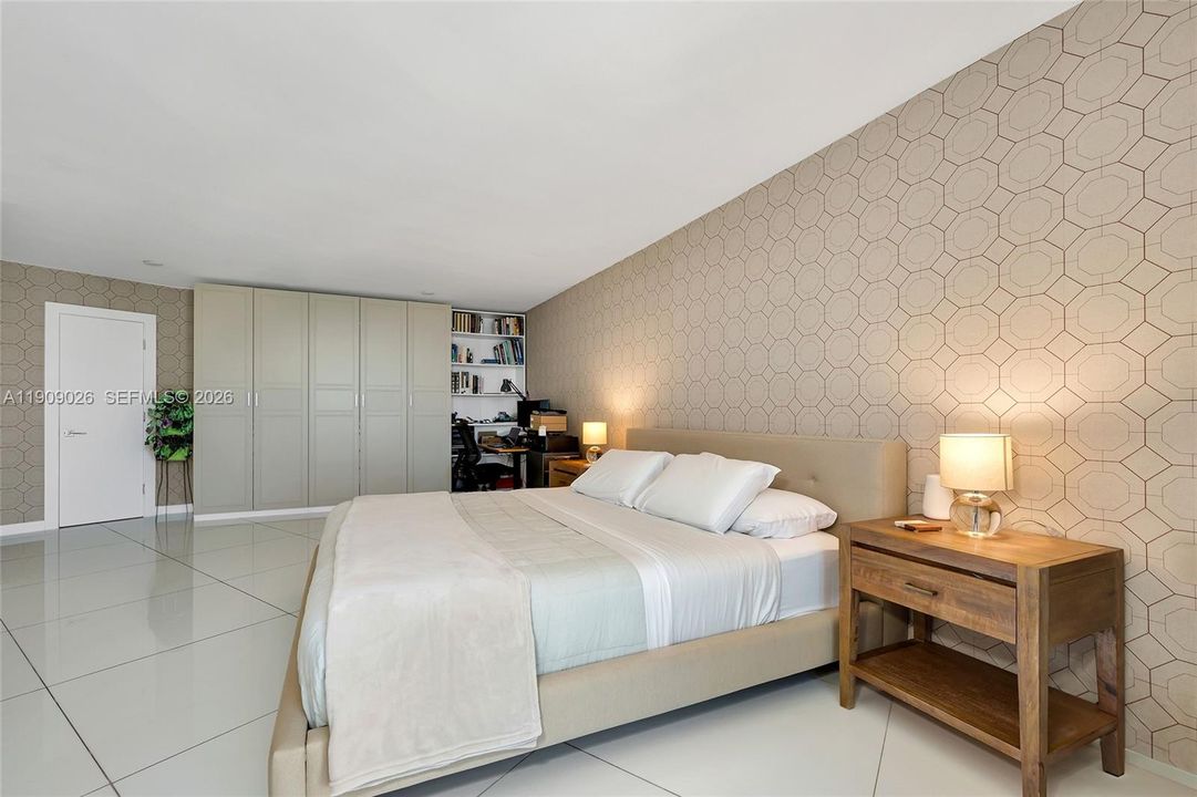 В аренду: $8,700 (2 спален, 2 ванн, 1782 Квадратных фут)