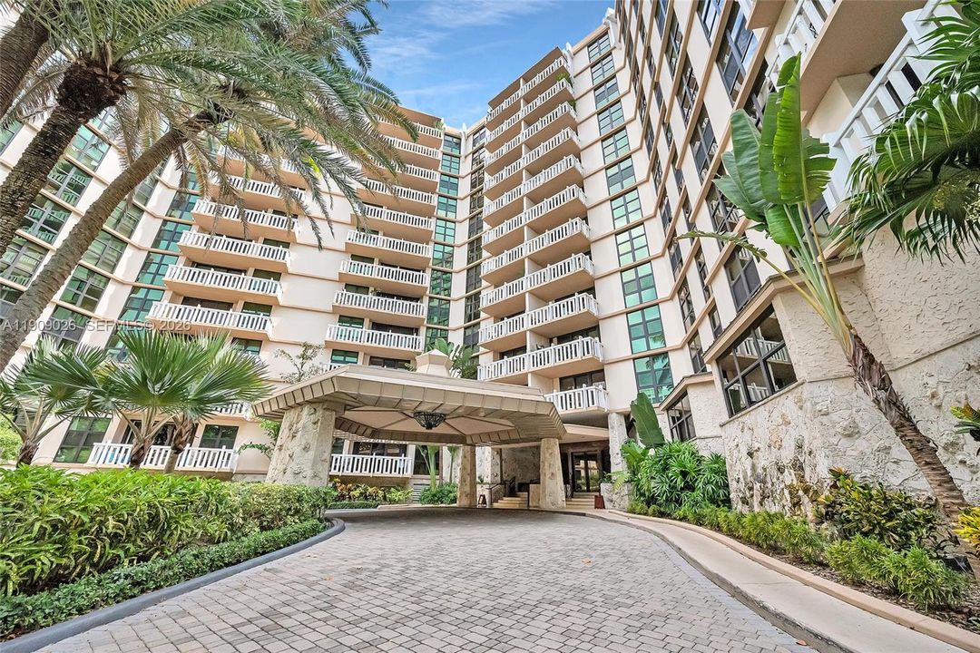 В аренду: $8,700 (2 спален, 2 ванн, 1782 Квадратных фут)