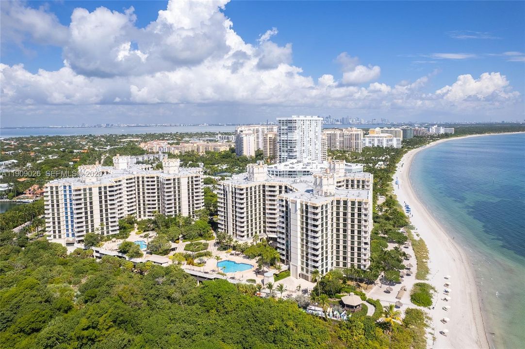 В аренду: $8,700 (2 спален, 2 ванн, 1782 Квадратных фут)