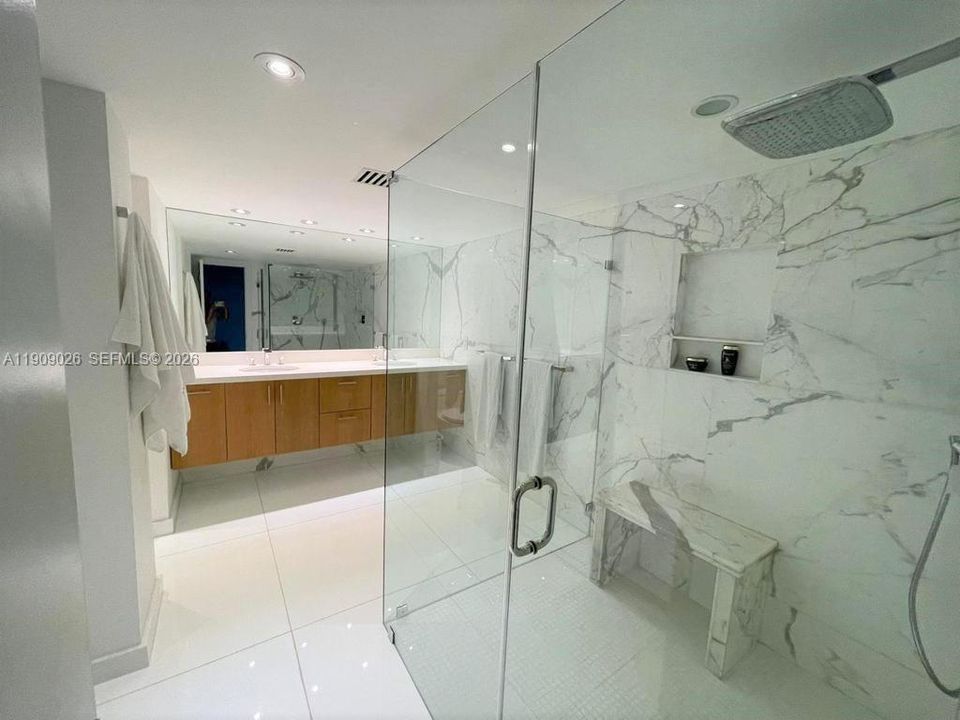 В аренду: $8,700 (2 спален, 2 ванн, 1782 Квадратных фут)