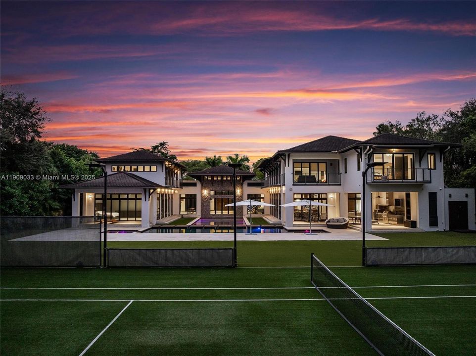 For Sale: $13,850,000 (7 beds, 9 baths, 11300 Square Feet)