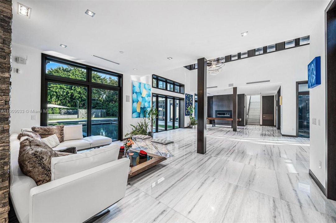 For Sale: $13,850,000 (7 beds, 9 baths, 11300 Square Feet)