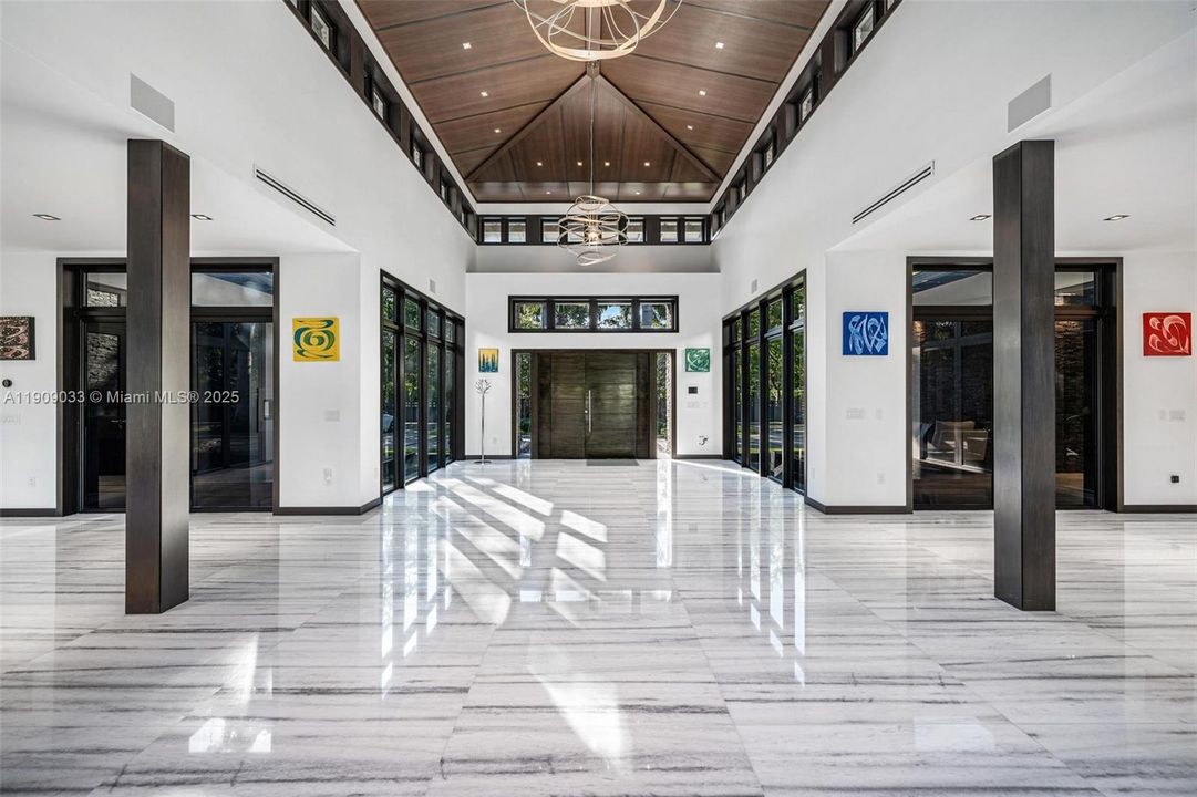 For Sale: $13,850,000 (7 beds, 9 baths, 11300 Square Feet)