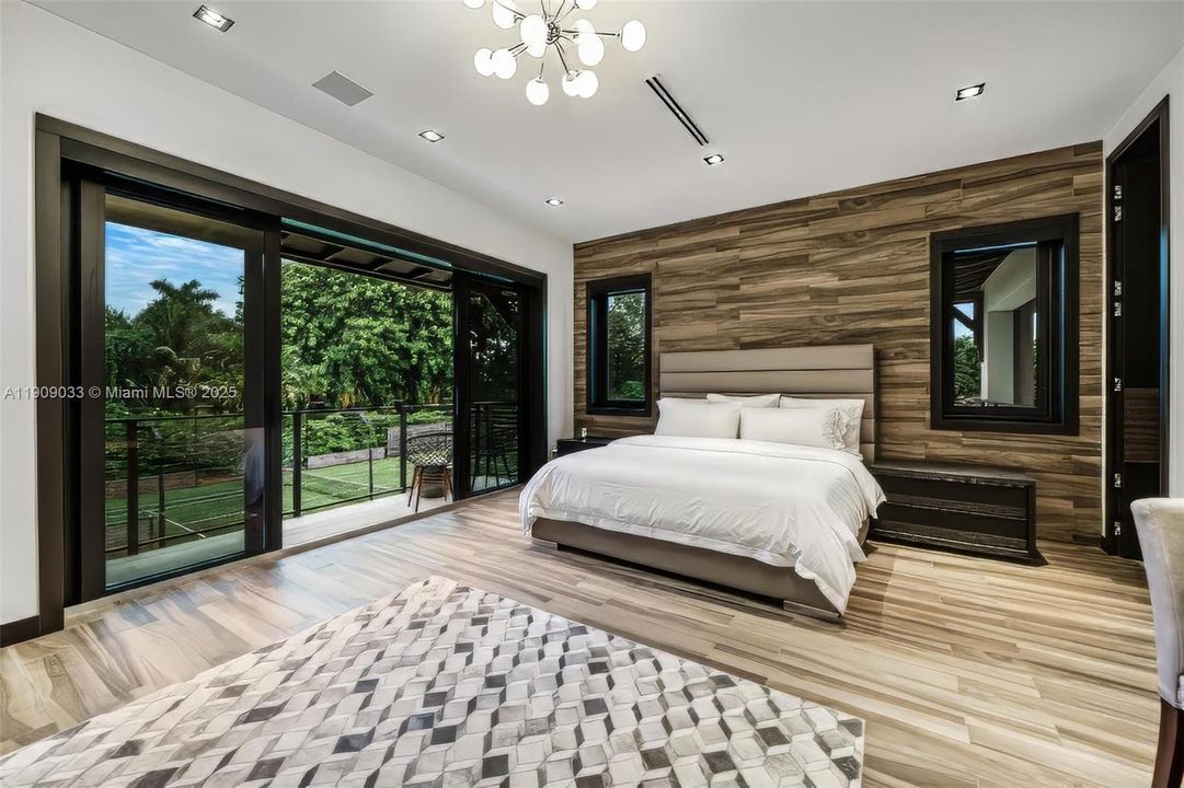 For Sale: $13,850,000 (7 beds, 9 baths, 11300 Square Feet)