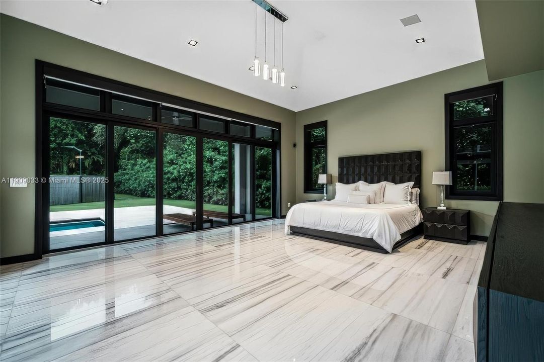 For Sale: $13,850,000 (7 beds, 9 baths, 11300 Square Feet)